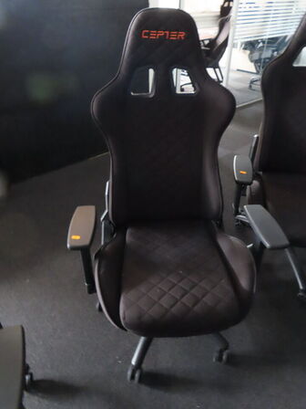 Gamer stol, CEPTER