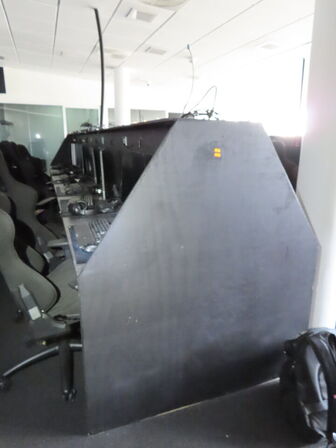 GAMERBORD - KAN FØRST AFHENTES FRA KL. 13:00 og til 15:00