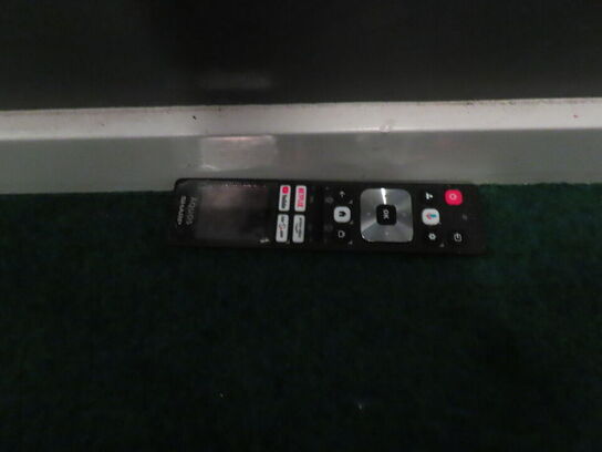 48" SMART TV, SHARP AQUOS med fjernbetjening og vægbeslag