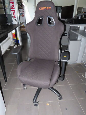 Gamer stol, CEPTER
