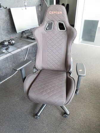 Gamer stol, CEPTER