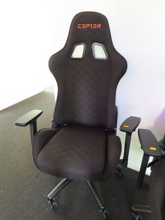 Gamer stol, CEPTER