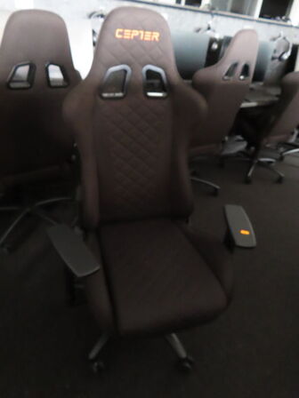 Gamer stol, CEPTER