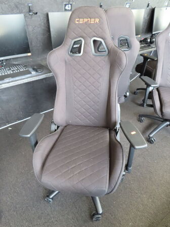 Gamer stol, CEPTER