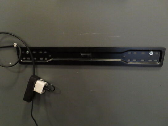 48" SMART TV, SHARP AQUOS med fjernbetjening og vægbeslag