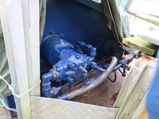 55 fod spejlgattet hæktrawler, stålbåd, byggeår 1985