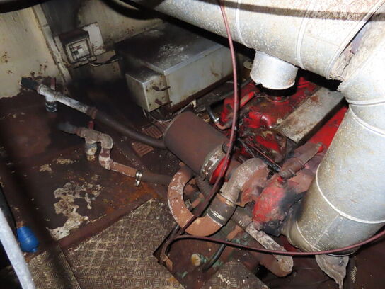 55 fod spejlgattet hæktrawler, stålbåd, byggeår 1985