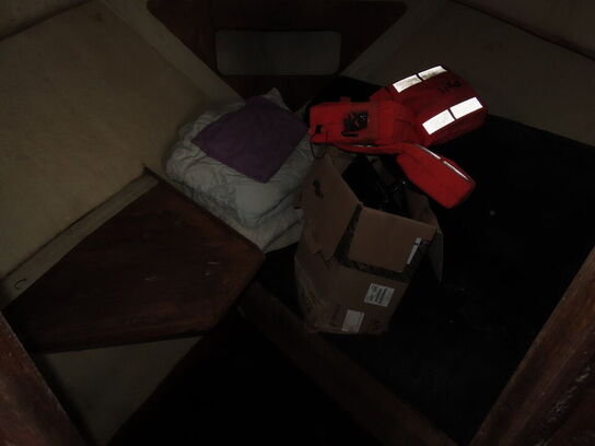 31 fod spejlgattet Dueholm m. frembygget styrehus, glasfiber, argang 1982