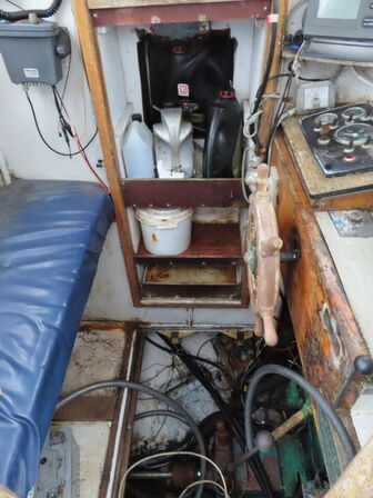 25 fod Ejvind selvlænsende damjolle, glasfiber, årgang 1977