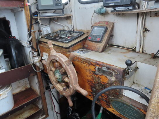 25 fod Ejvind selvlænsende damjolle, glasfiber, årgang 1977