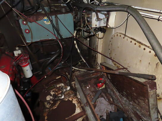 55 fod spejlgattet hæktrawler, stålbåd, byggeår 1985