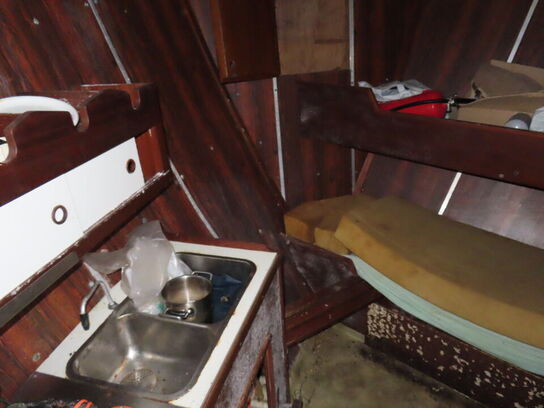 55 fod spejlgattet hæktrawler, stålbåd, byggeår 1985