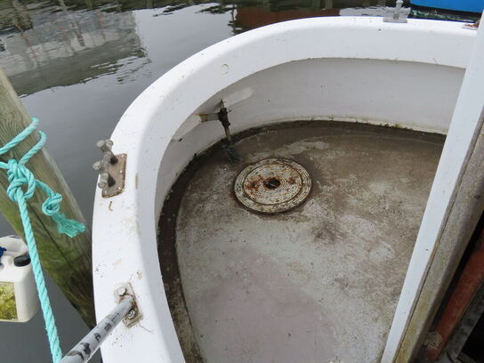 26 fod Starlet selvlænsende damjolle, glasfiber