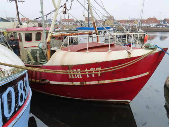 55 fod spejlgattet hæktrawler, stålbåd, byggeår 1985