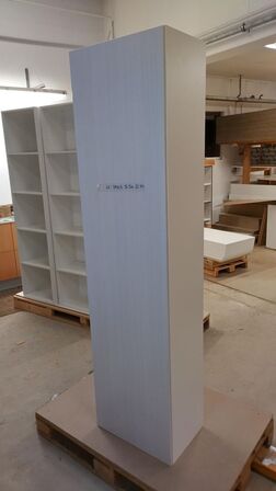 4 stk. usamlet højskabe H: 195,2 x B: 50 x D: 34,0 med låge og 16 hylder