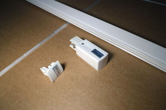 230V lysskinne 200cm hvid m/3 stk. lamper + monteringstilbehør