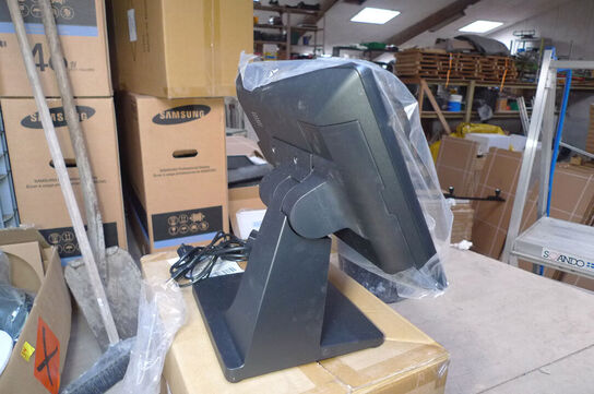 15″ True-Flat Touch Display modelnr.: M467PB