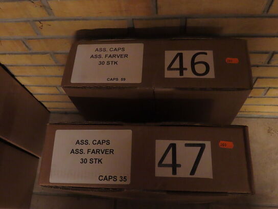 2 kasser caps og poser