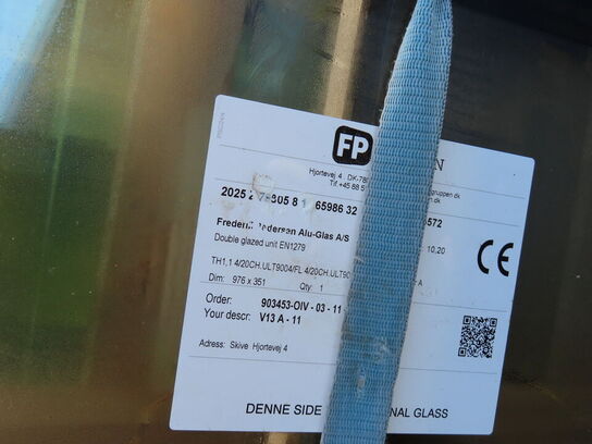 Parti vinduesrammer med glas