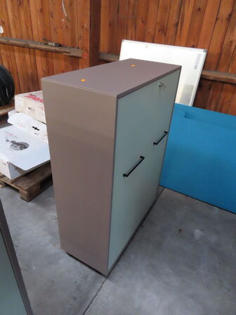 Kommode på hjul DENCON