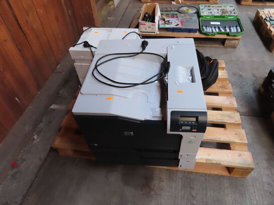 Printer HP COLOR LASERJET CP5225