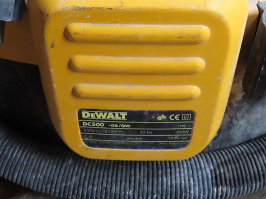 Støvsuger DEWALT og rundsav HOLZ-HER