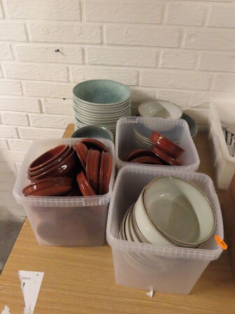 Diverse service samt salt og peber kværne