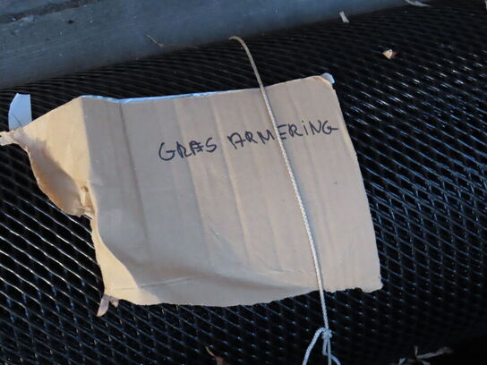 2 stk græsarmering og plastrulle