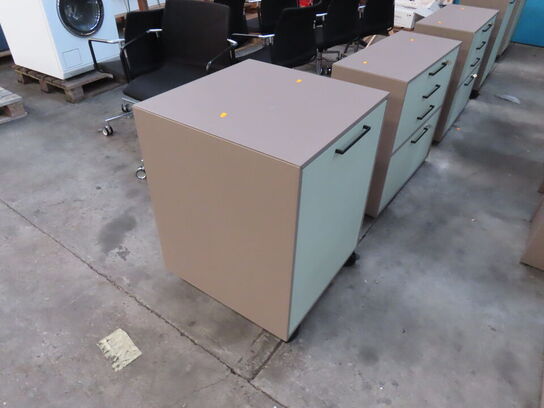 Kommode på hjul DENCON