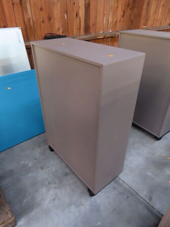 Kommode på hjul DENCON