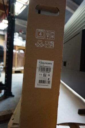 Samsung 65" UHD TV TU65U7025F 