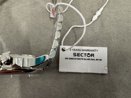 Armbåndsur SECTOR 230 32MM 3H WHITE SILVER DIAL BR SS