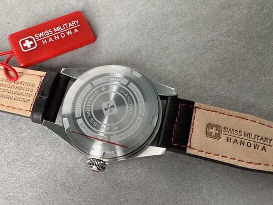 Armbåndsur SWISS MILITARY 8MWGB0000804