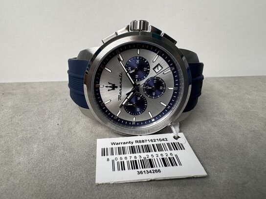 Armbåndsur MASERATI SUCCESSO 42MM CHR SIL+BLU DIAL BLU ST