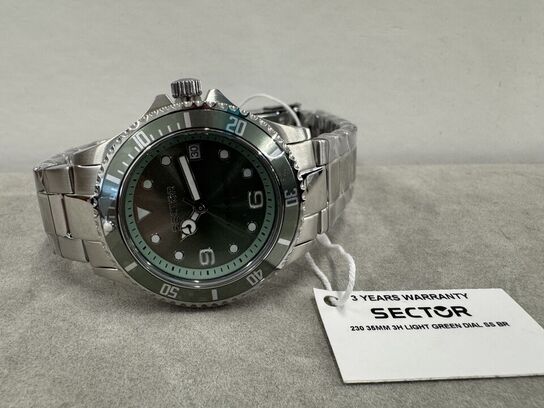 Armbåndsur SECTOR 230 35MM 3H LIGHT GREEN DIAL SS BR