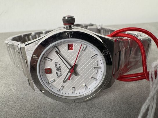 Armbåndsur SWISS MILITARY SMWLH2101801