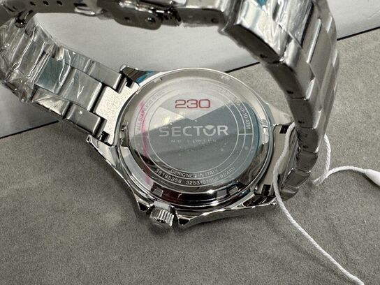 Armbåndsur SECTOR 230 43MM 3H GREEN DIAL SS BR