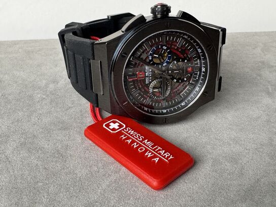Armbåndsur SWISS MILITARY 8MWGO0000940
