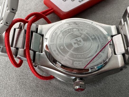 Armbåndsur SWISS MILITARY SMWLH2101801
