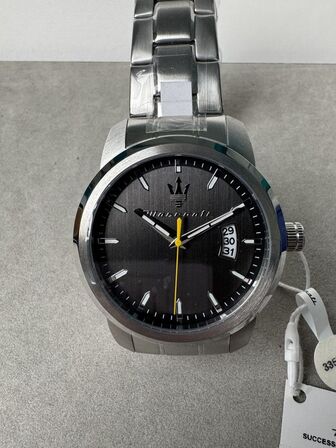 Armbåndsur MASERATI SUCCESSO 42MM 3H GRAY DIAL SS BR