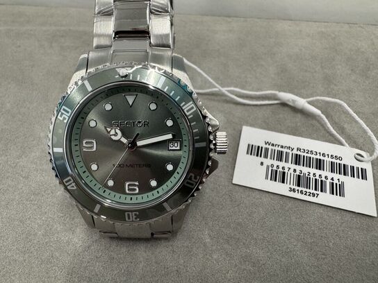 Armbåndsur SECTOR 230 35MM 3H LIGHT GREEN DIAL SS BR