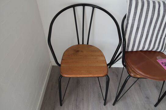 2 stk. Retro stole med puder 