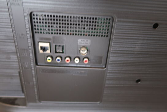 Samsung UE32T4305AE 32" tv