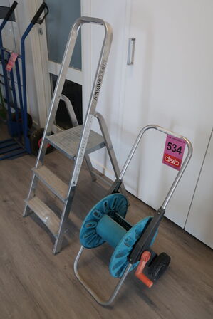 Trappestige & slangevogn 