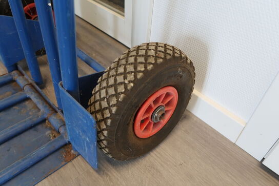 Sækkevogn med udfaldsrampe 