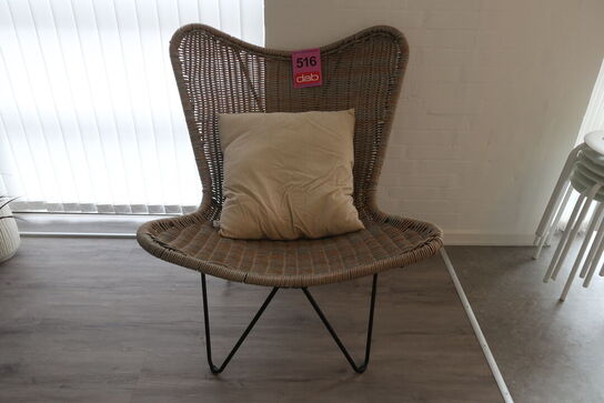 Lænestol i flet med pude