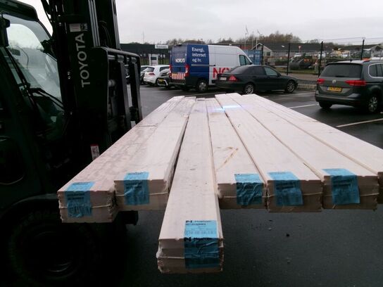 70 løbende meter heltrægulv 8 %