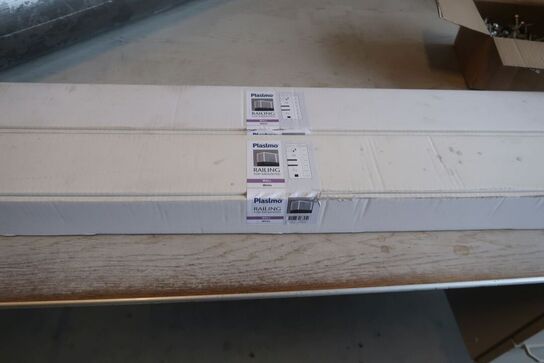 2 stk. top monteret gelænder