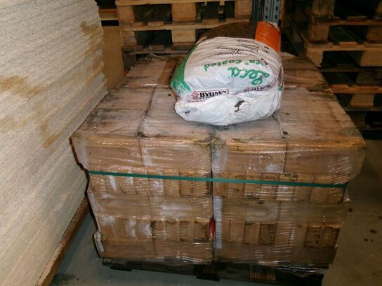 320 stk. fuldkantede, fuldbrændte mursten