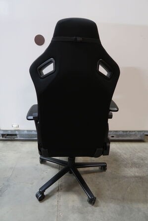 Piranha gamingstol (sort)